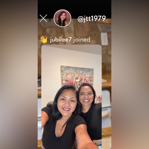 LIVE SHOW LISTING ❤️❤️❤️ BAGS WALLETS ACCESSORIES 🥰🌺 Join me for a fun show!!! - Picture 11 of 13